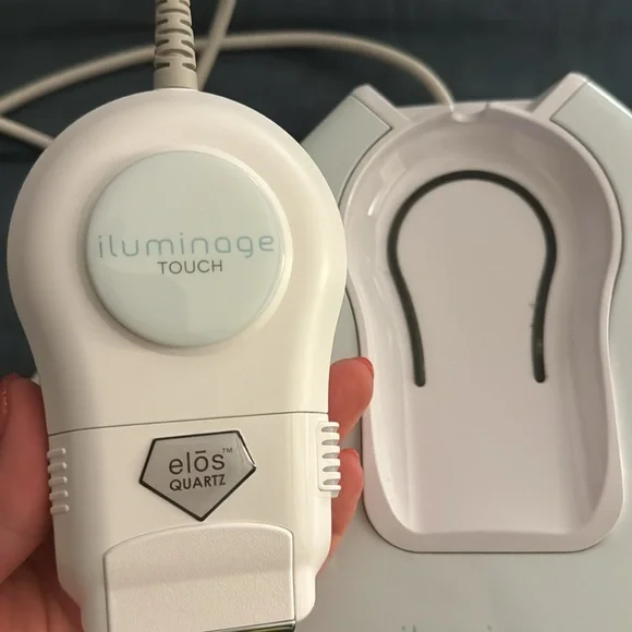 Elos illuminate touch IPL permanent hair remover - Picture 3 of 4